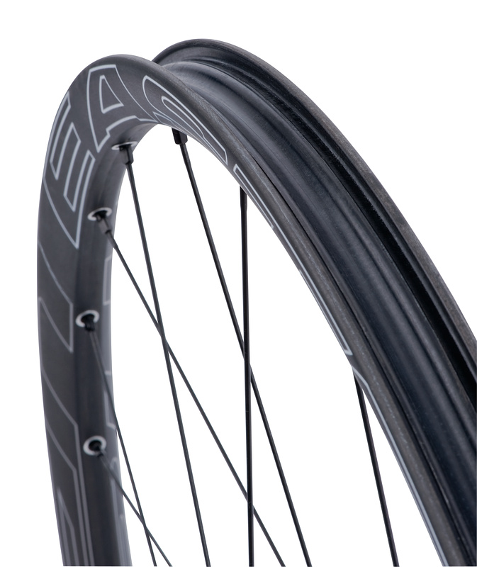 No rim strip required for tubeless!