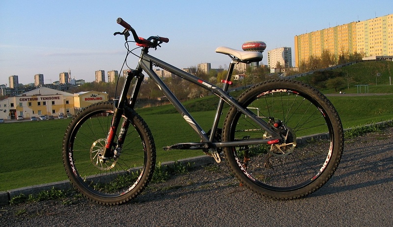 http://is.pinkbike.com/p4pb4866963/p4pb4866963.jpg