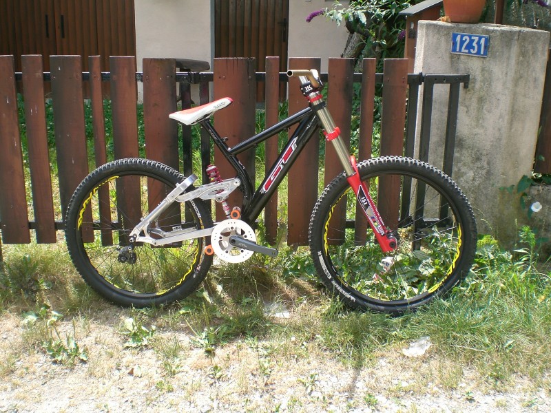 barracuda a2z mountain bike